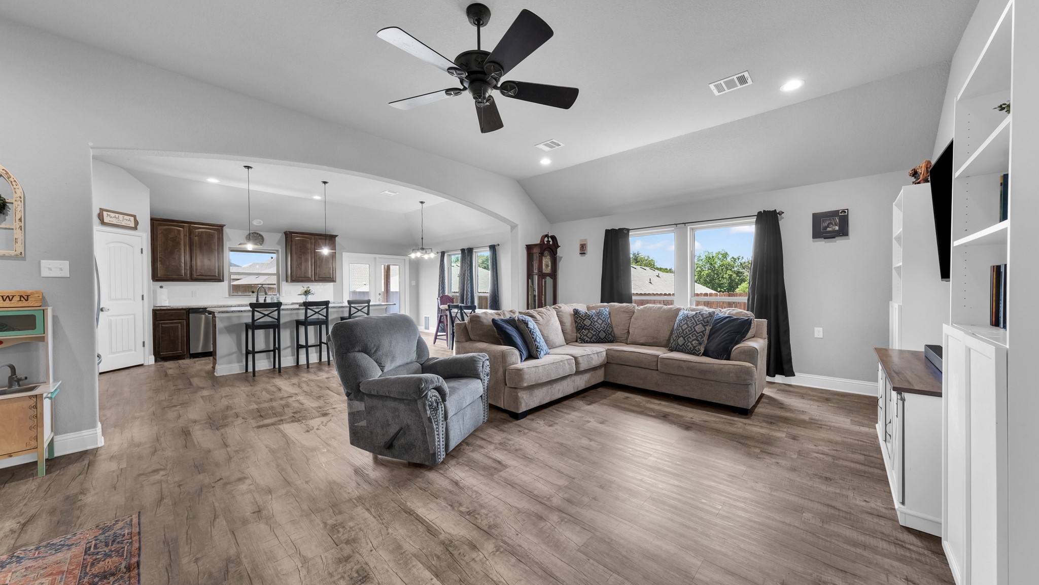 537 Paloma Street Weatherford TX 76087