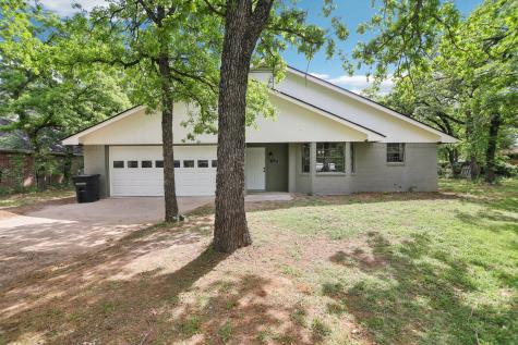109 Noe Lane Burleson TX 76028