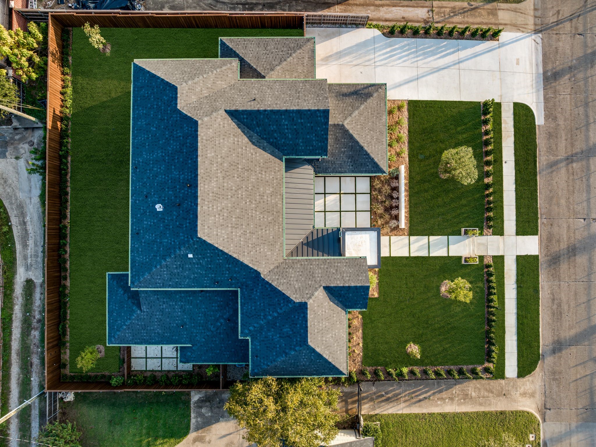 10050 Gooding Drive Dallas TX 75229