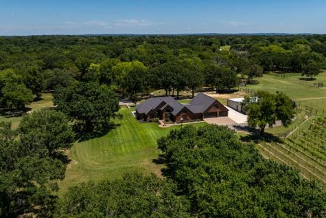 1933 Vz County Road 2721 Mabank TX 75147