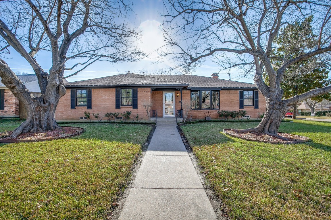 8408 Londonderry Lane Dallas TX 75228