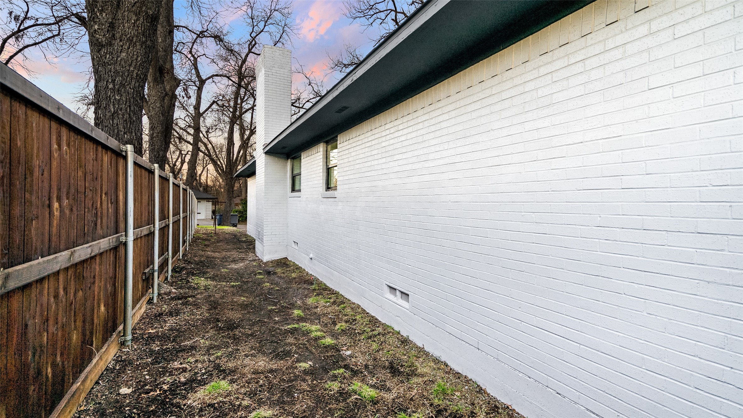3323 Mapleleaf Lane Dallas TX 75233