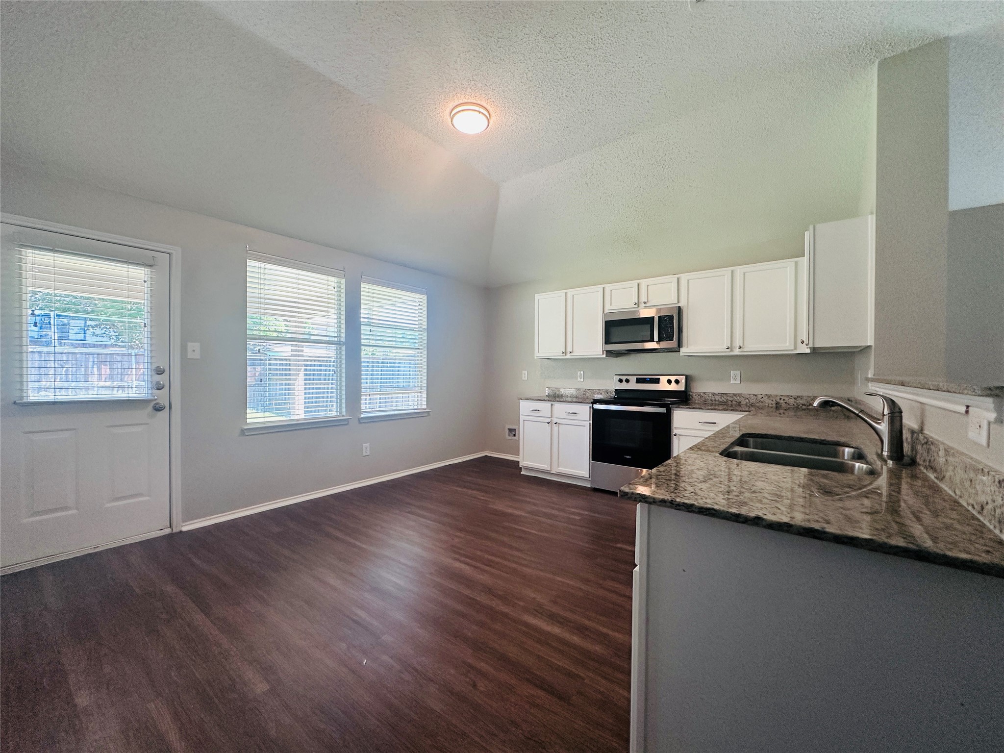 2432 Spoonbill Court Mesquite TX 75181