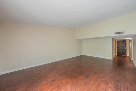 2710 Ashglen Drive Garland TX 75043