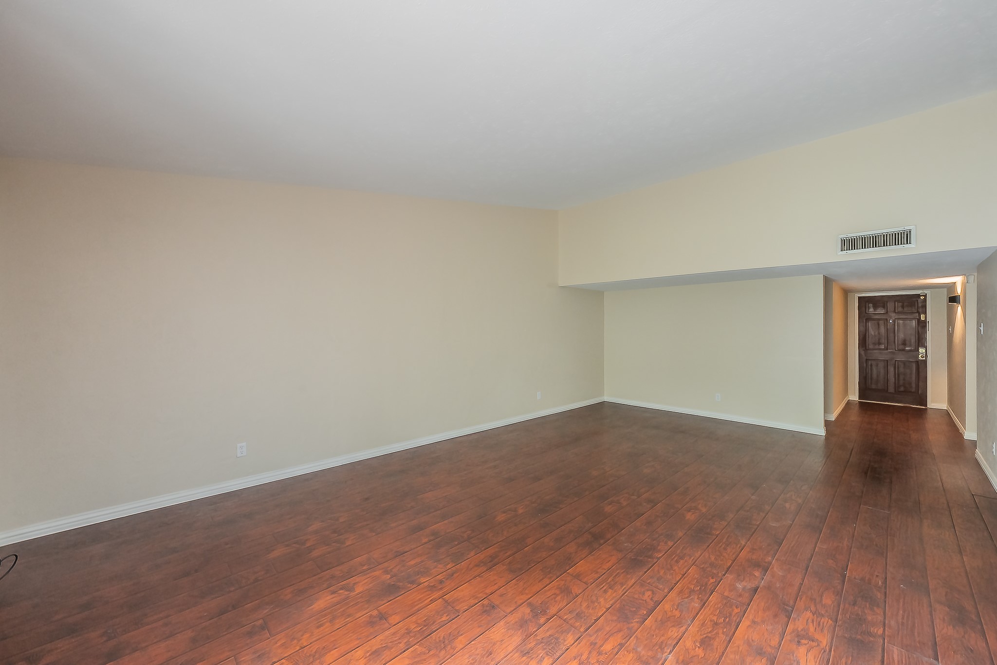 2710 Ashglen Drive Garland TX 75043