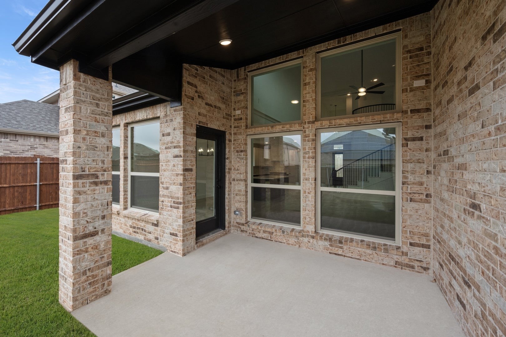 406 Crestview Drive Midlothian TX 76065