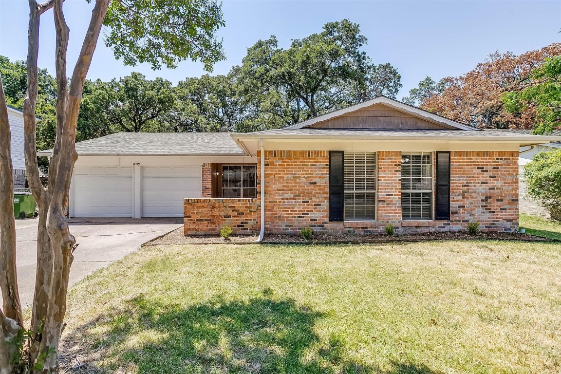 14719 Oakwood Lane Balch Springs TX 75180