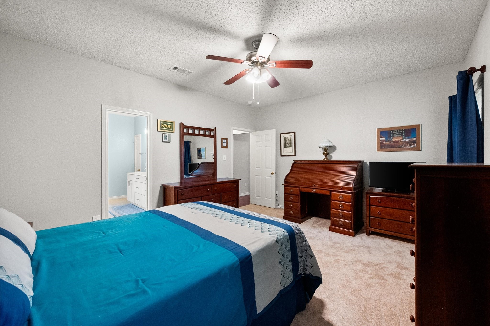 6222 St Leonard Drive Arlington TX 76001