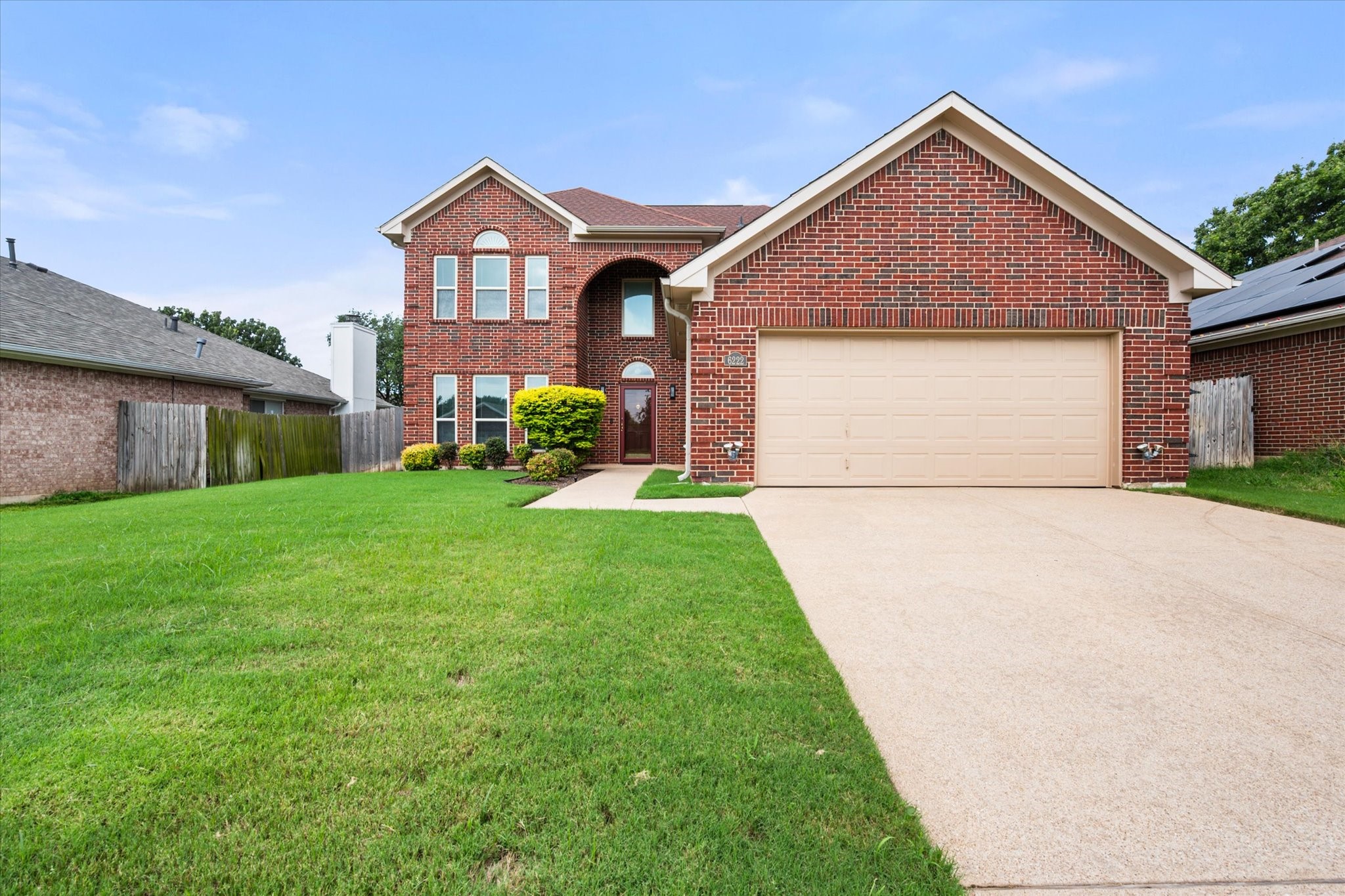 6222 St Leonard Drive Arlington TX 76001