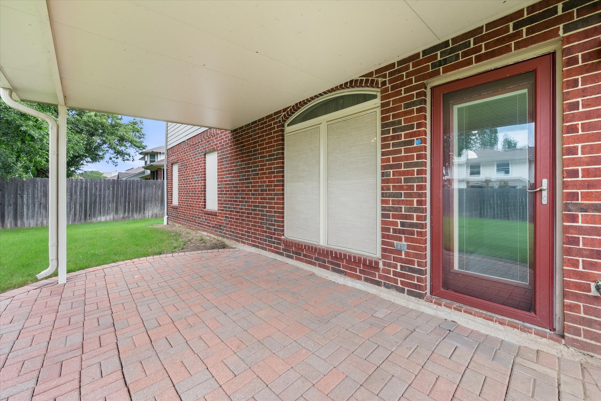 6222 St Leonard Drive Arlington TX 76001