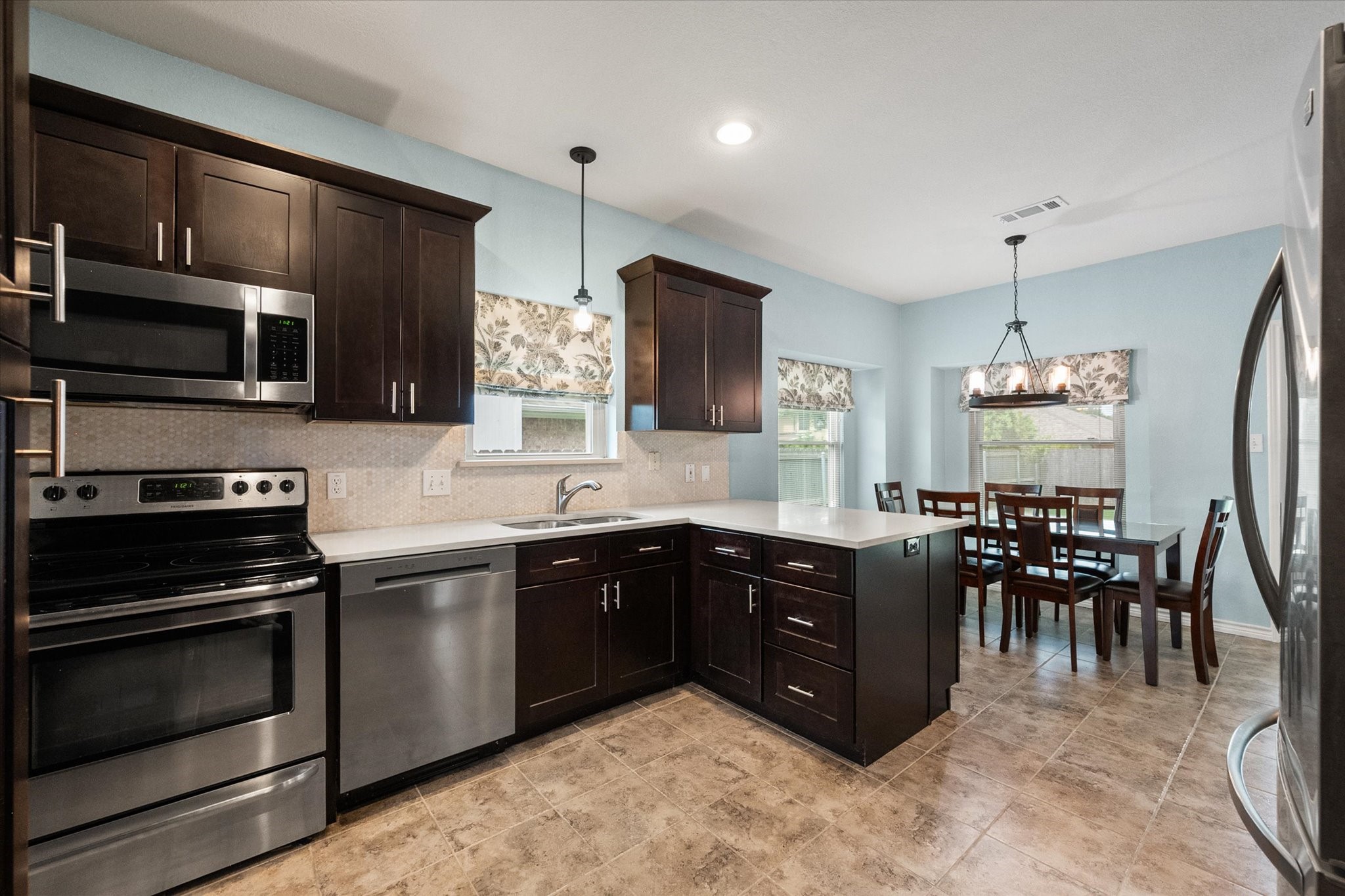 6222 St Leonard Drive Arlington TX 76001