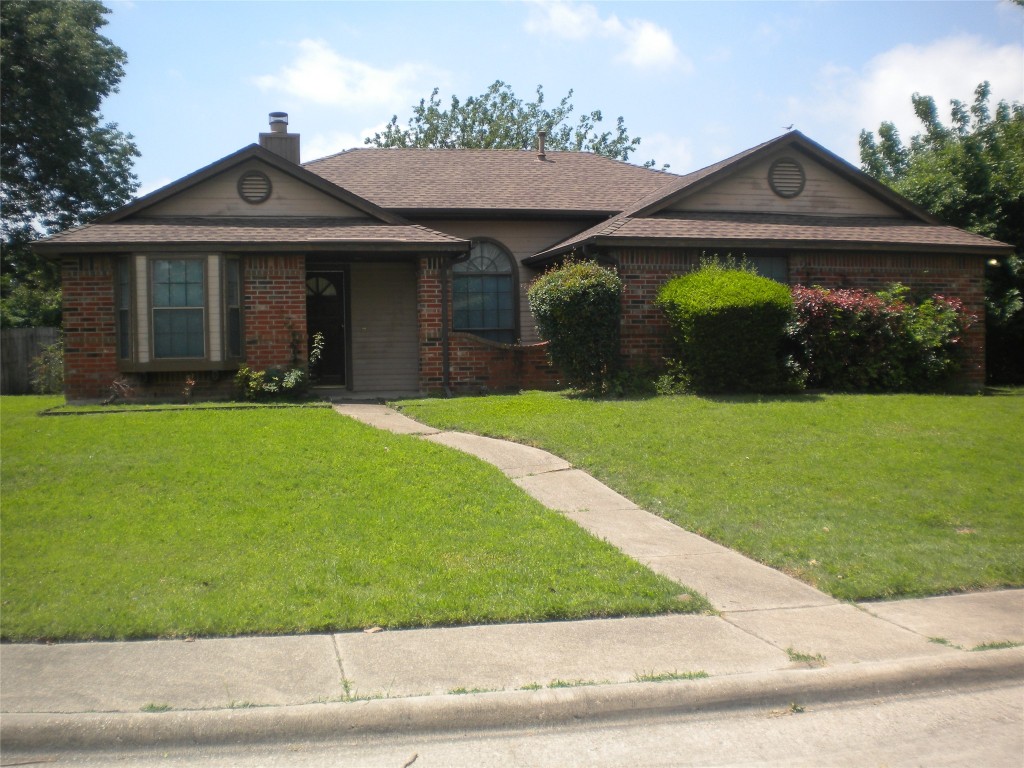 1321 Essex Drive Desoto TX 75115