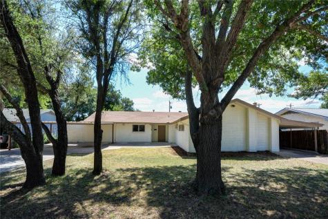 1111 W Bloodworth Street Olney TX 76374
