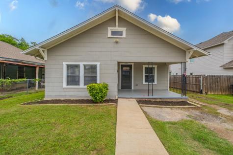 2714 26TH Street Fort Worth TX 76106