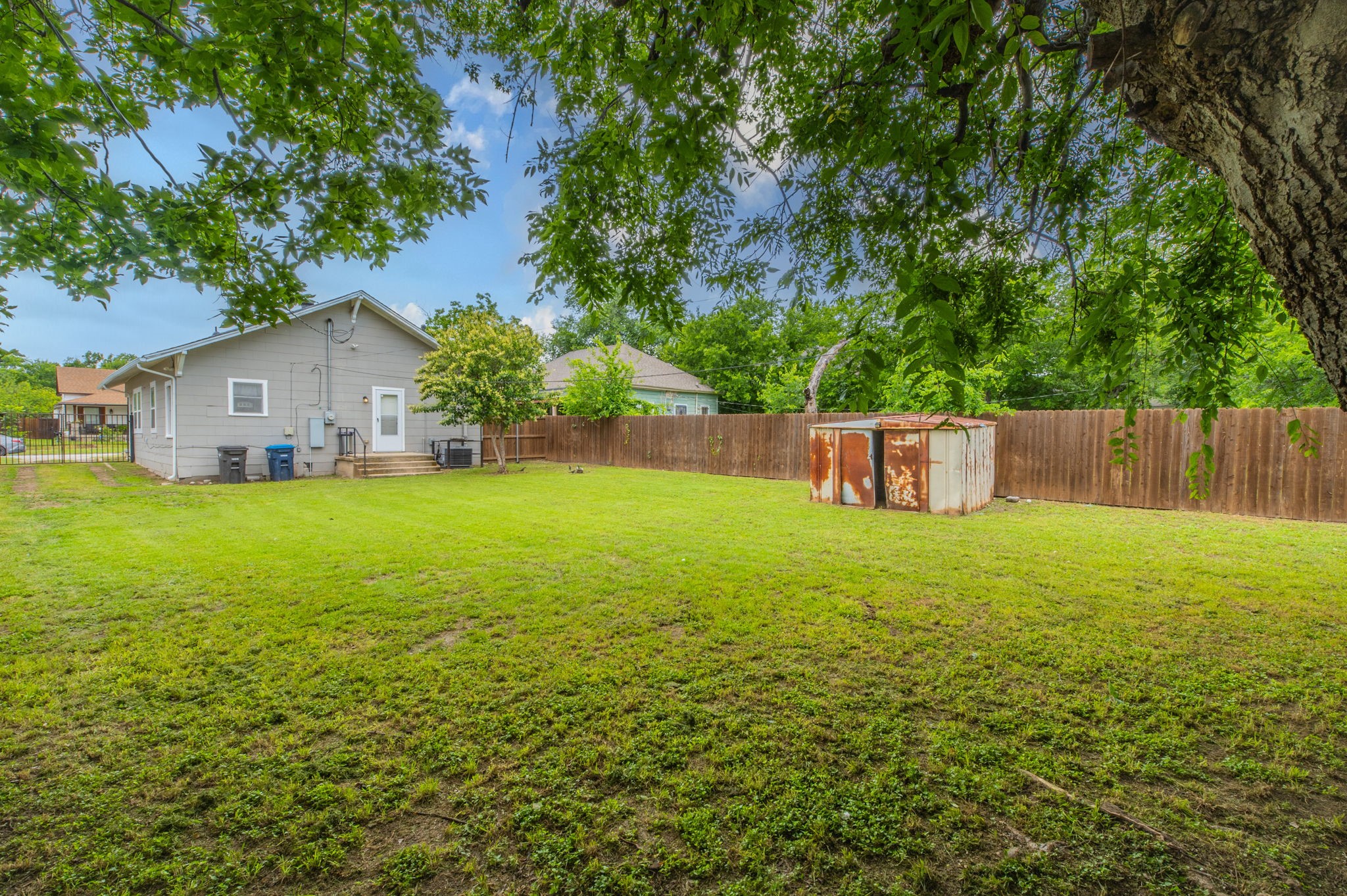 2714 26th Street Fort Worth TX 76106