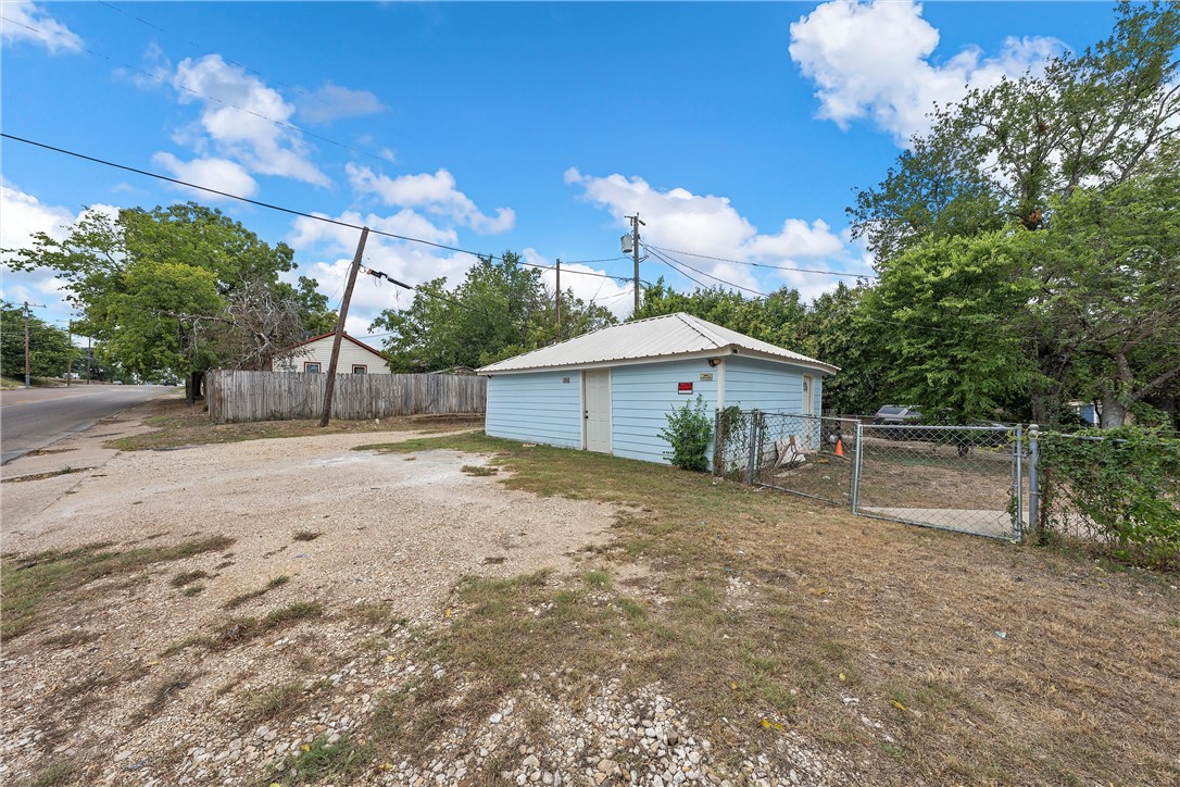 1800 Avondale Street Waco TX 76707
