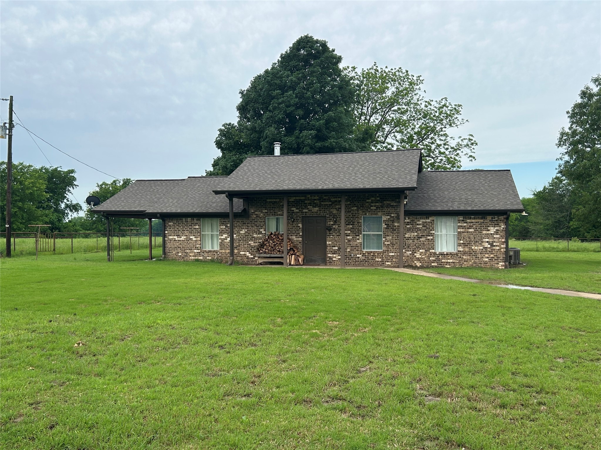 492 Farm Road 412 Clarksville TX 75426