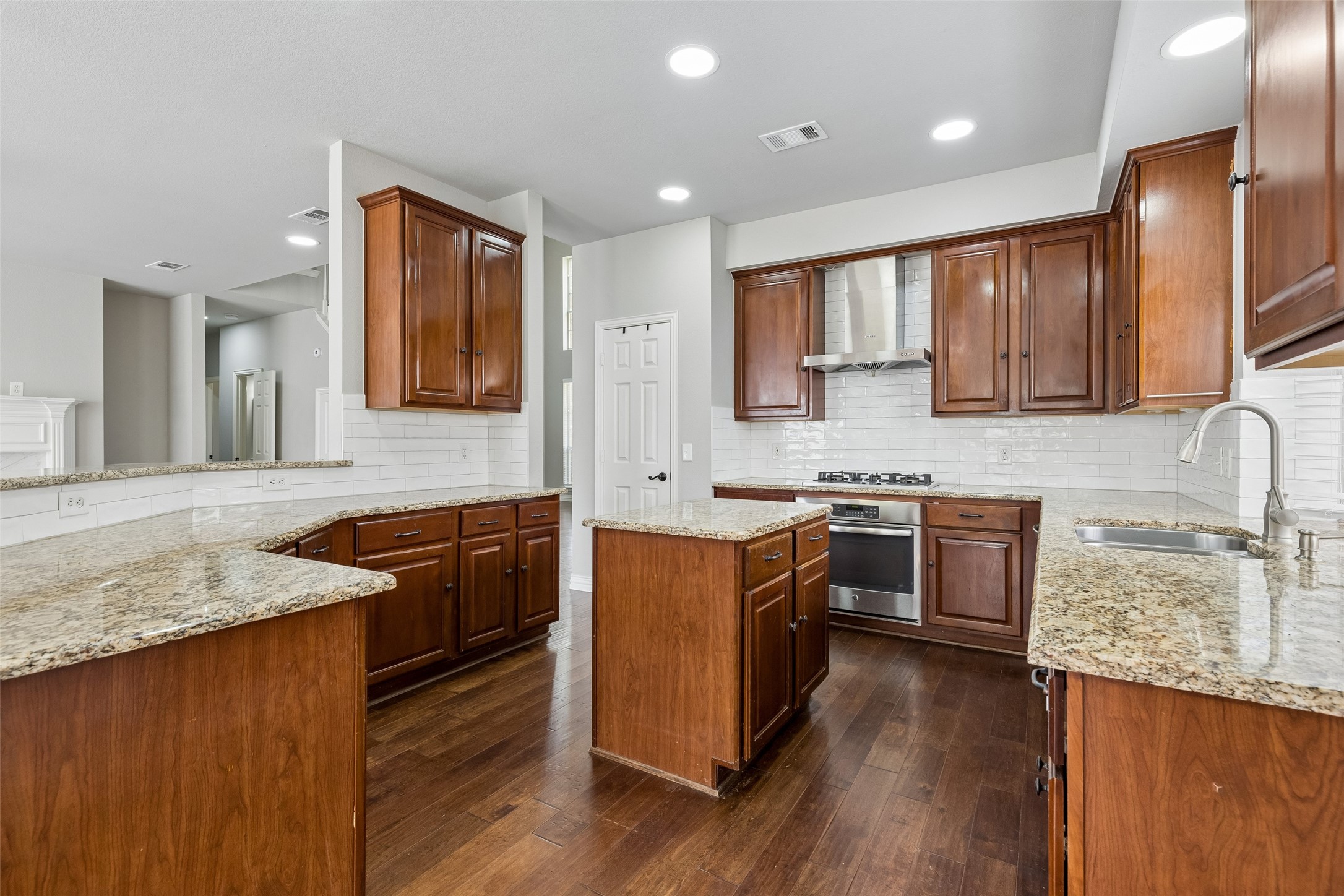 4524 Burnhill Drive Plano TX 75024