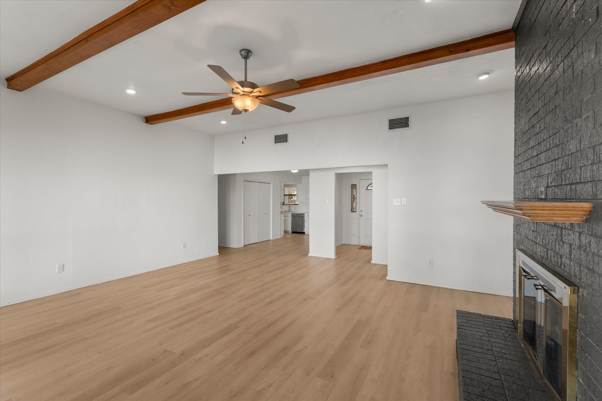 1006 Beverly Circle Tool TX 75143