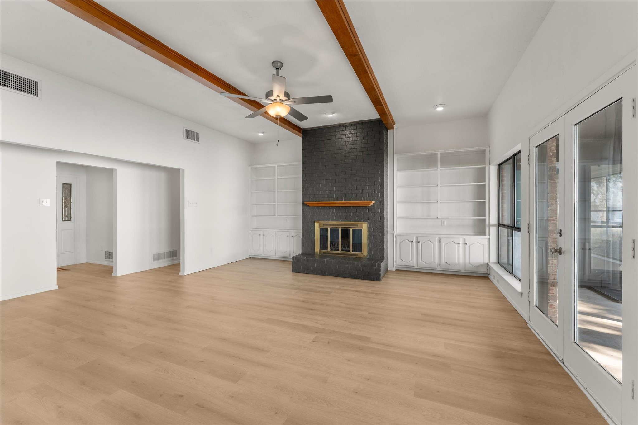 1006 Beverly Circle Tool TX 75143