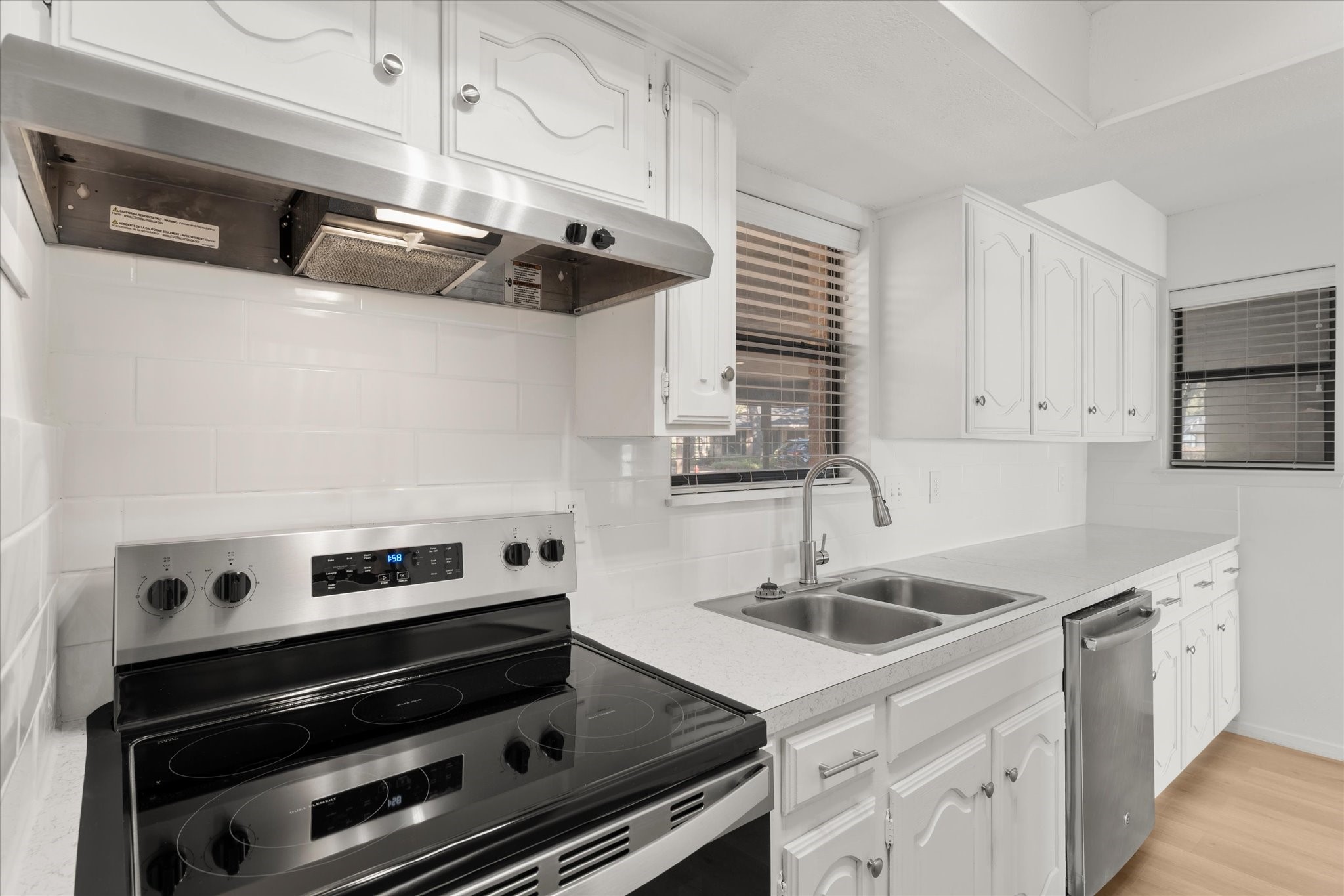 1006 Beverly Circle Tool TX 75143