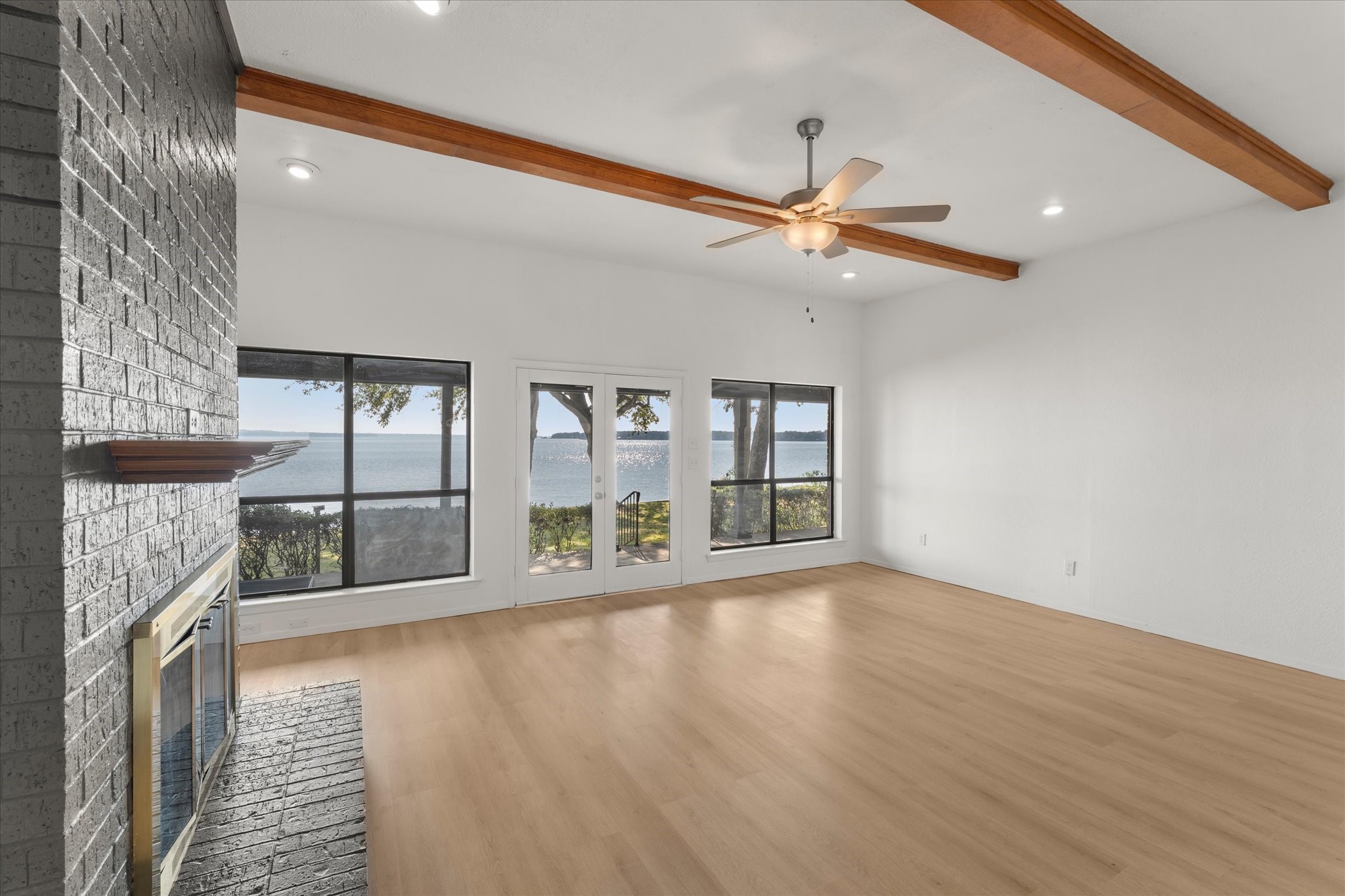 1006 Beverly Circle Tool TX 75143