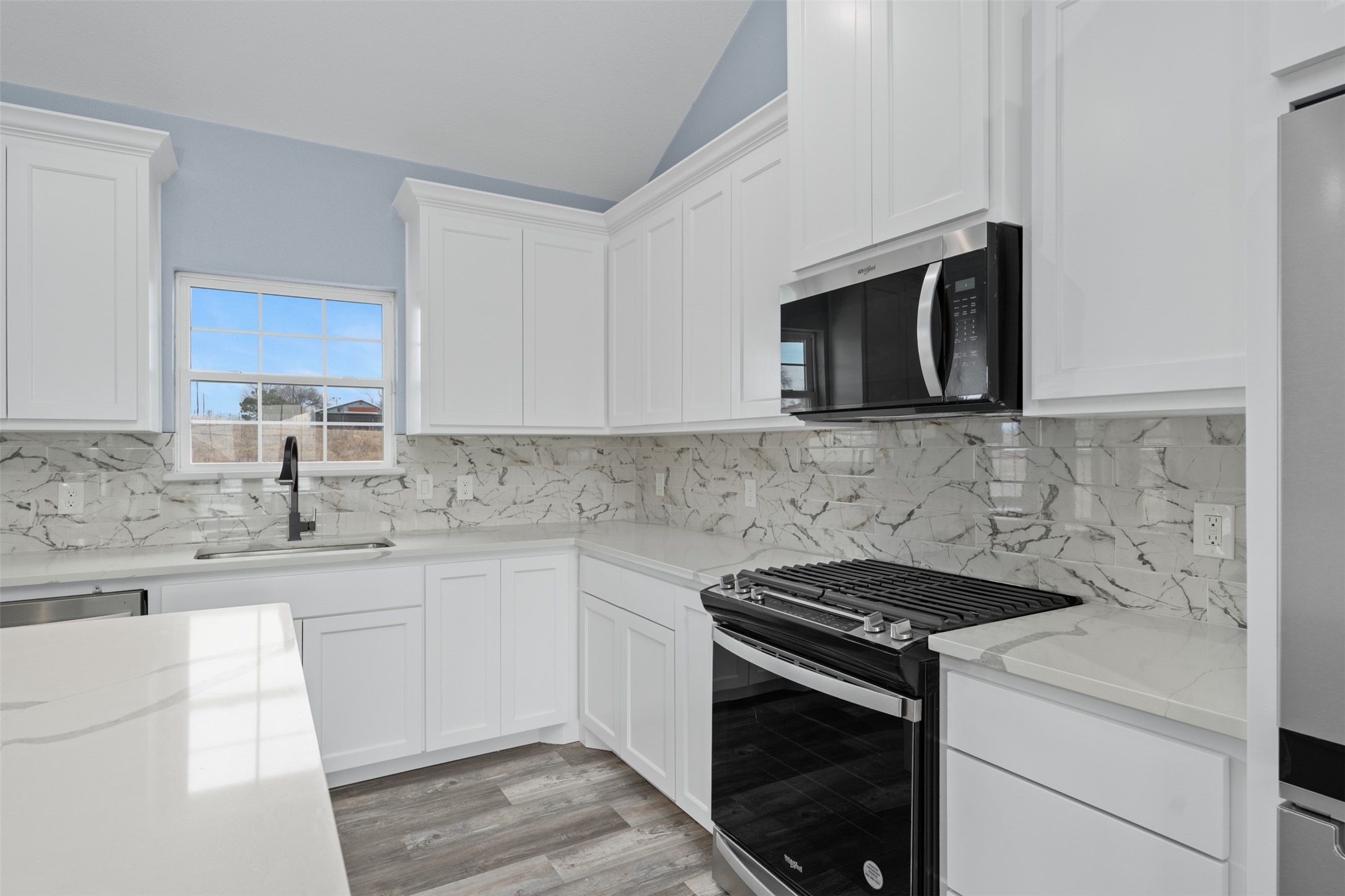 1021 Don Eve Court Azle TX 76020
