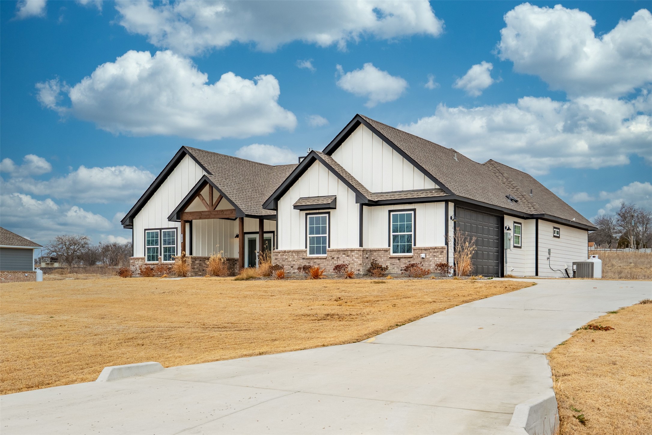 1021 Don Eve Court Azle TX 76020