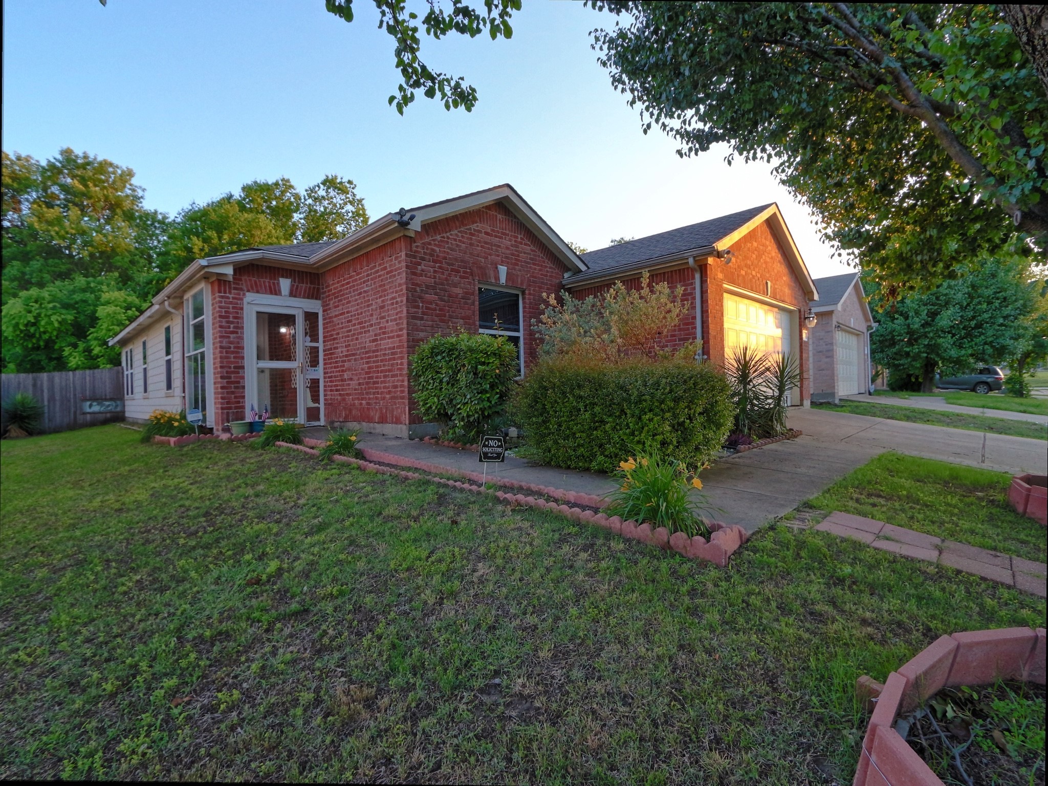 8614 Mountain Bluff Dallas TX 75227