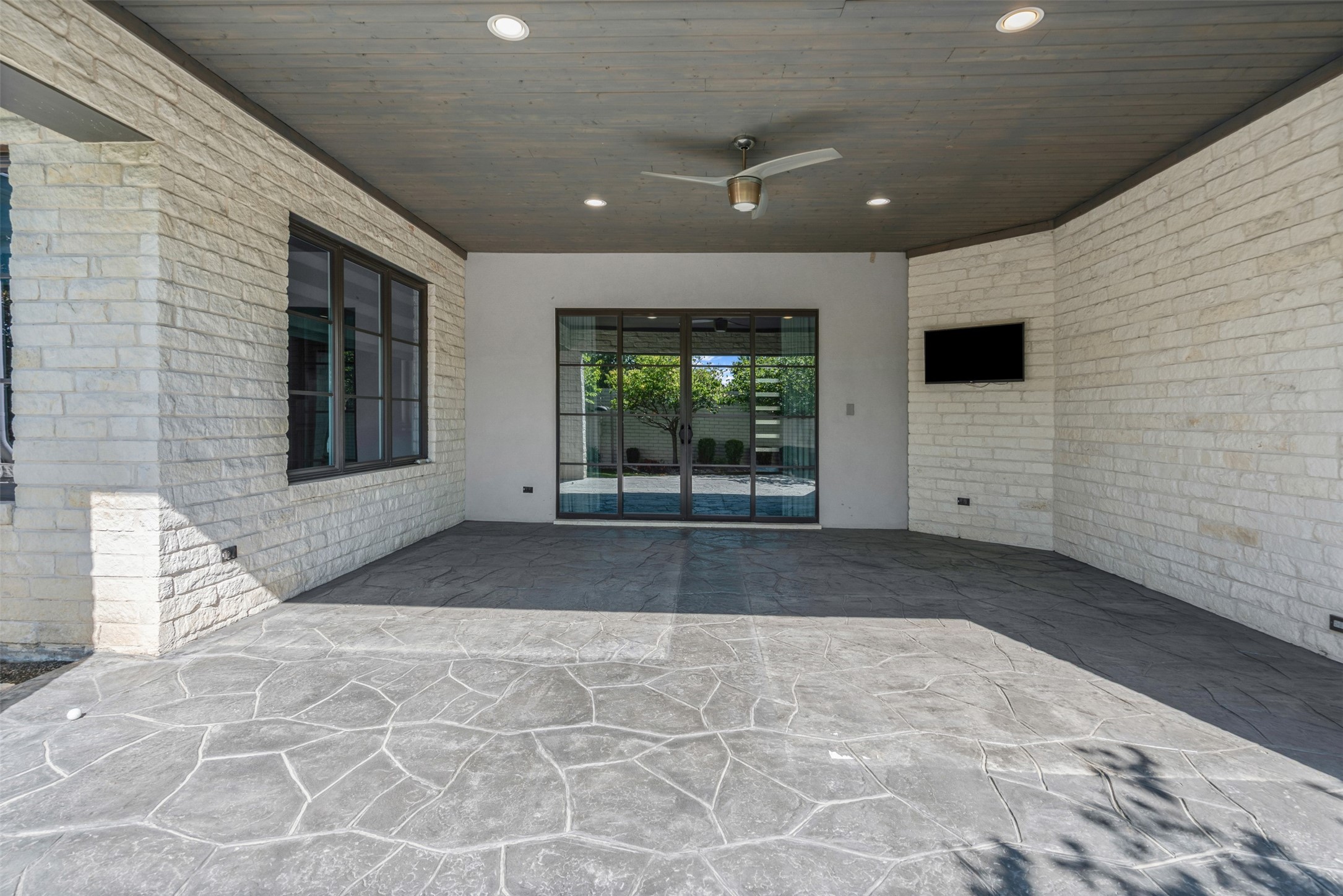 8513 Tierra Court Benbrook TX 76126