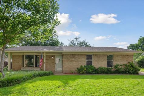 1637 Clifton Court Grand Prairie TX 75051