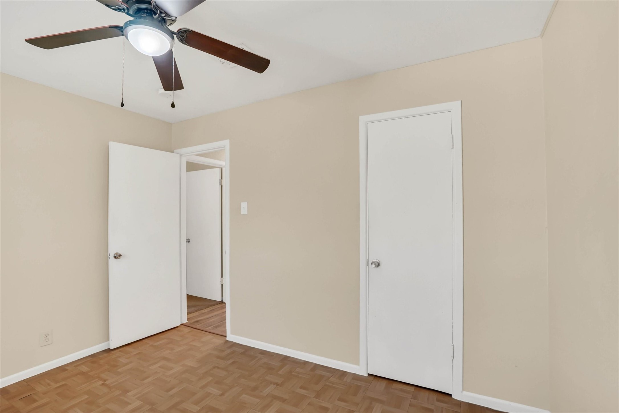 412 Fleming Drive Hurst TX 76053