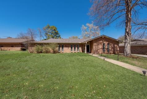 312 Circleview Drive S Hurst TX 76054