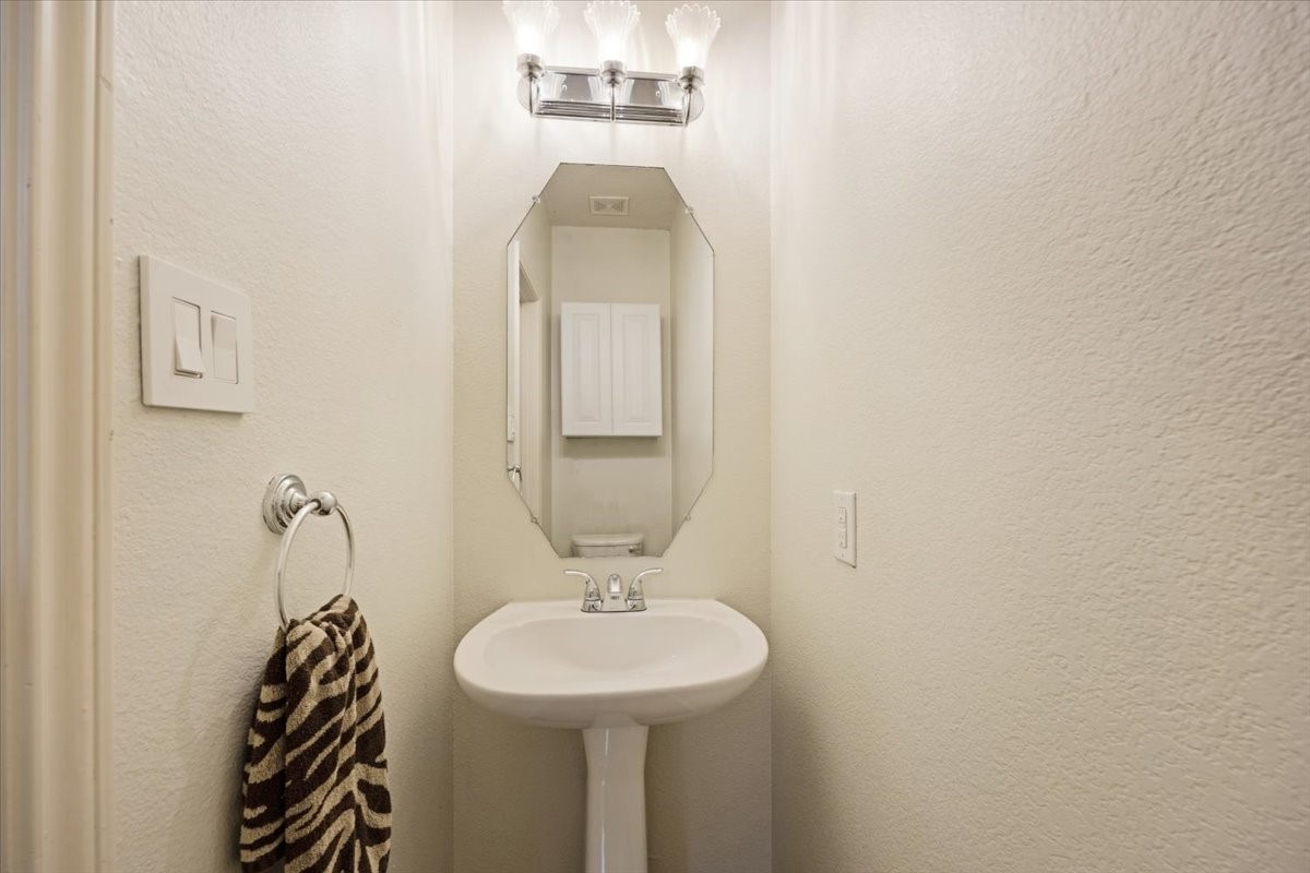 2805 Dover Drive Mckinney TX 75069