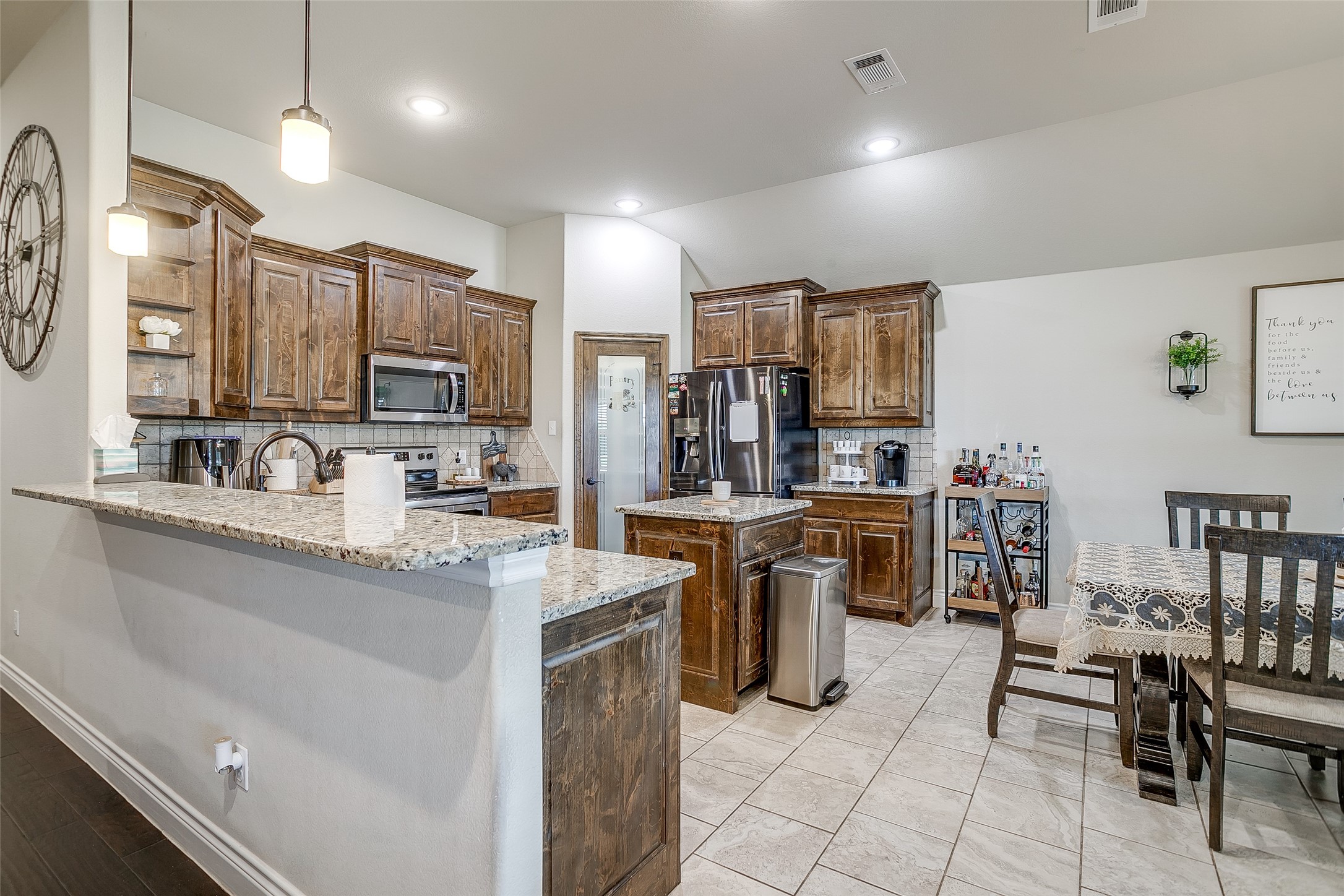 203 County Road 4221 Decatur TX 76234