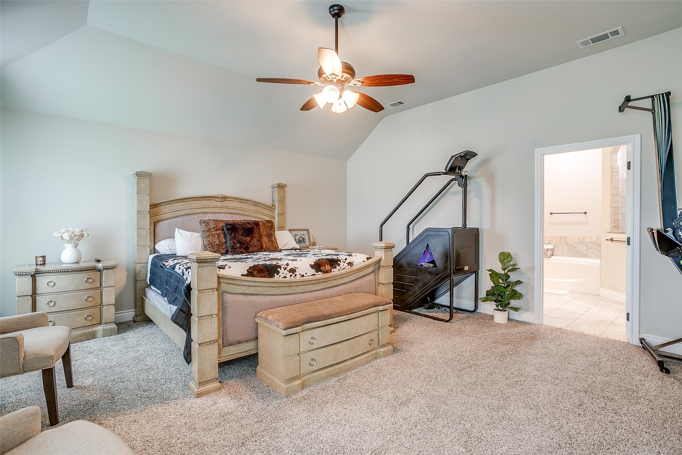 203 County Road 4221 Decatur TX 76234