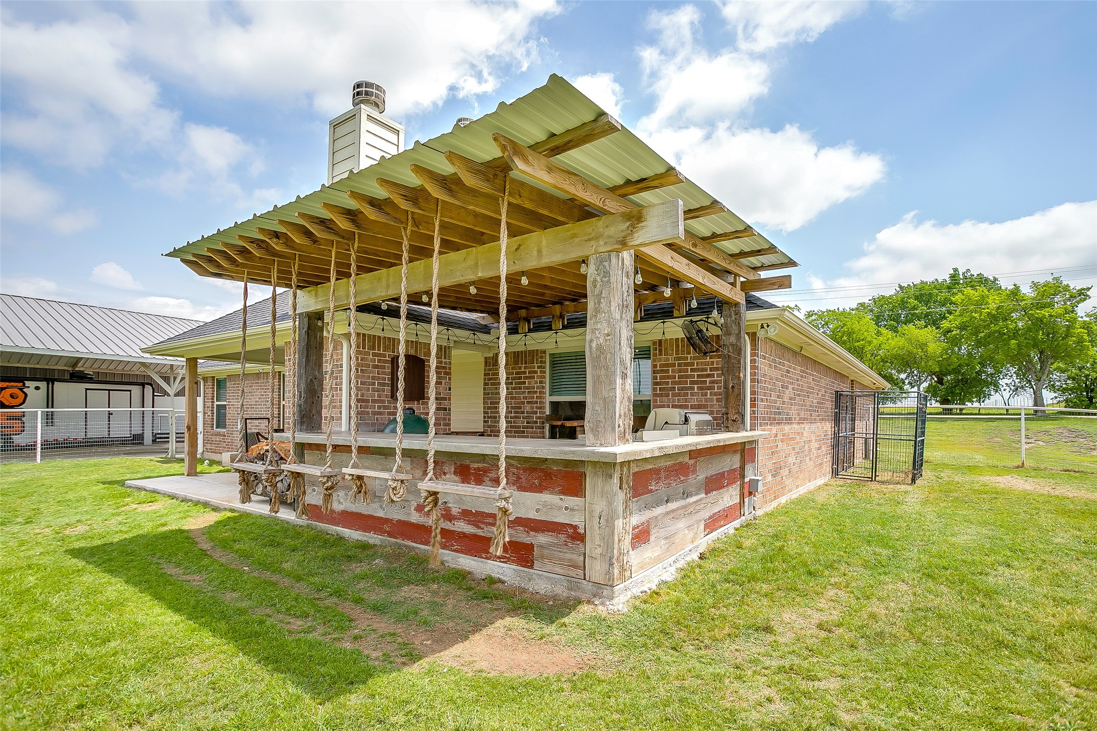 203 County Road 4221 Decatur TX 76234