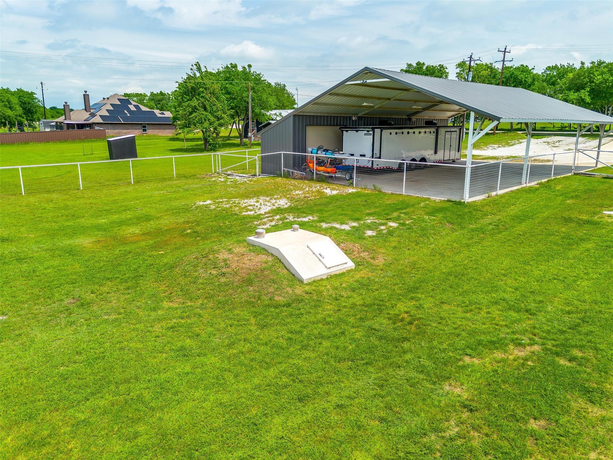 203 County Road 4221 Decatur TX 76234