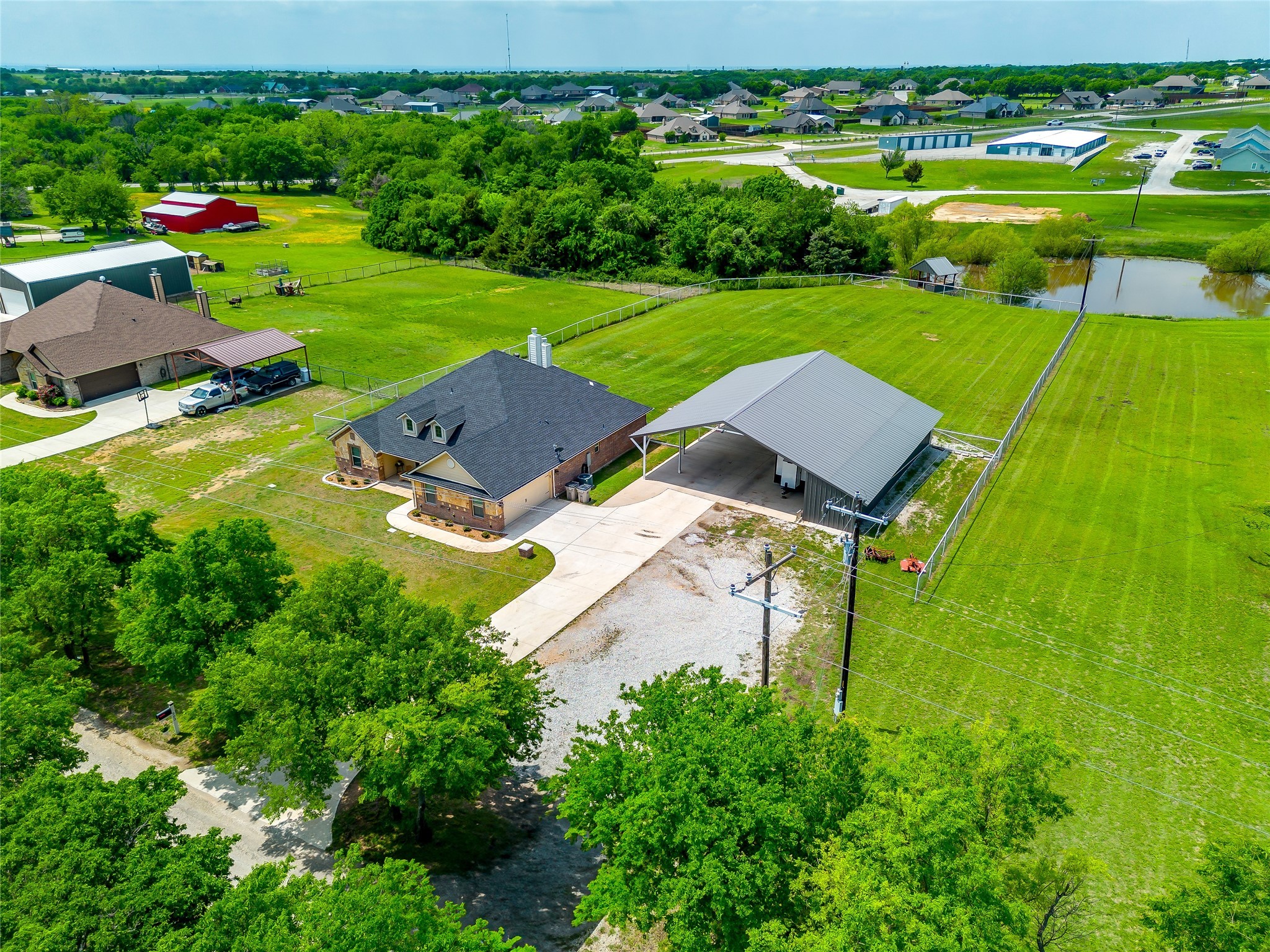 203 County Road 4221 Decatur TX 76234