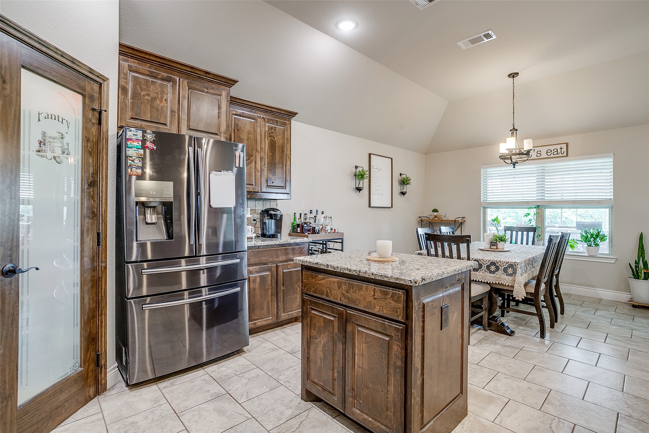 203 County Road 4221 Decatur TX 76234