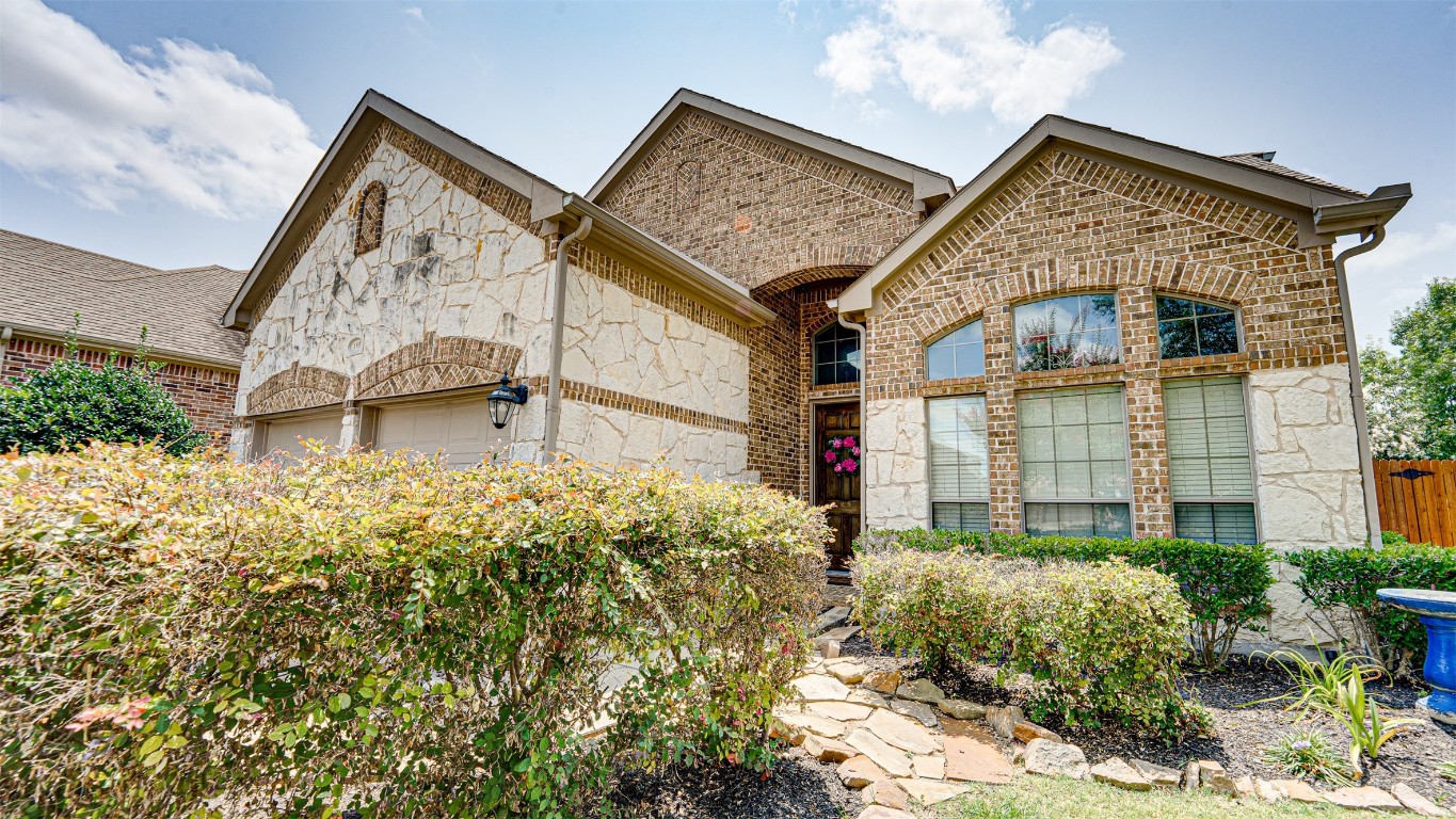 195 Hampton Drive Fate TX 75087