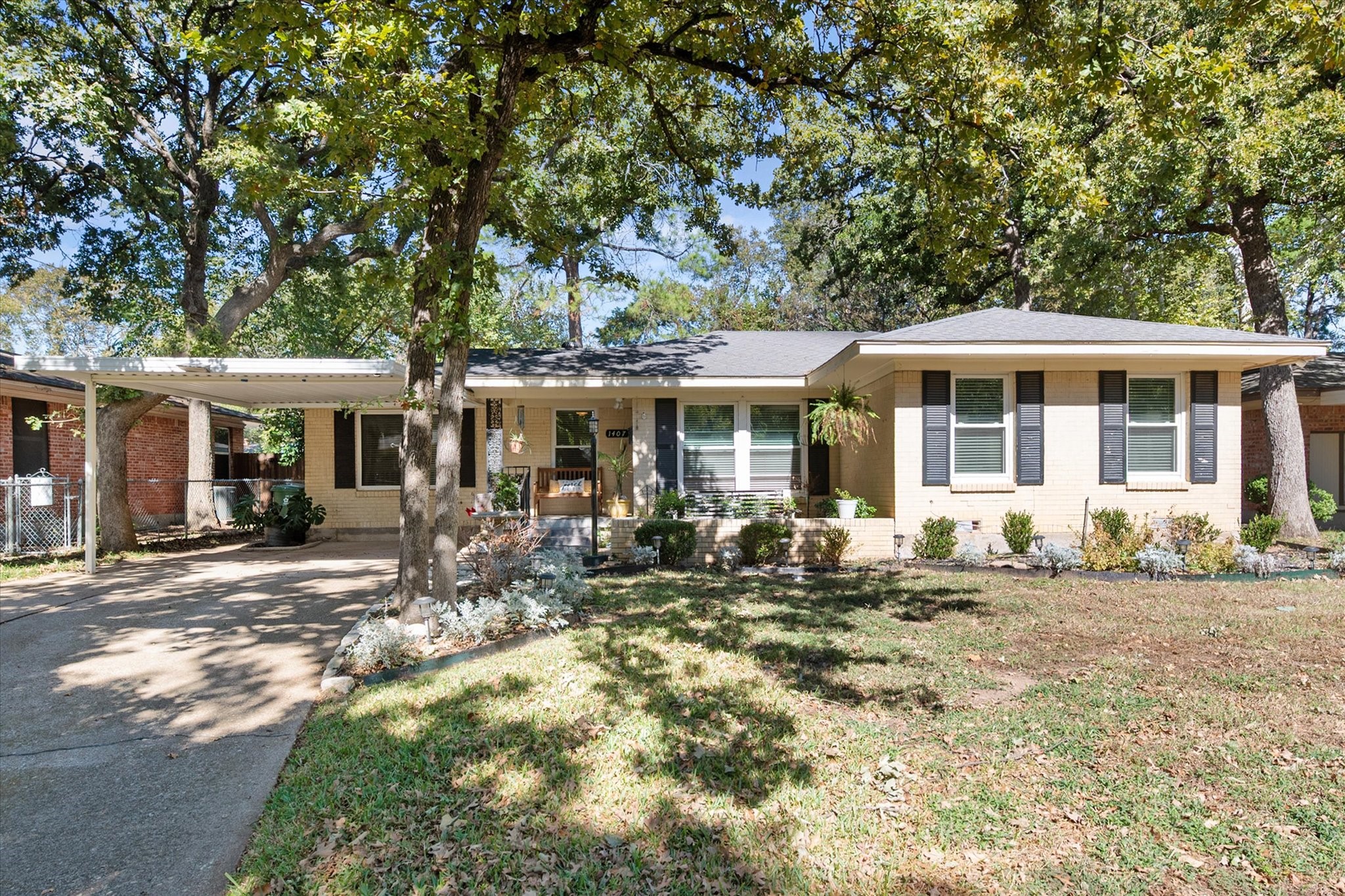 1407 Bluebonnet Trail Arlington TX 76013