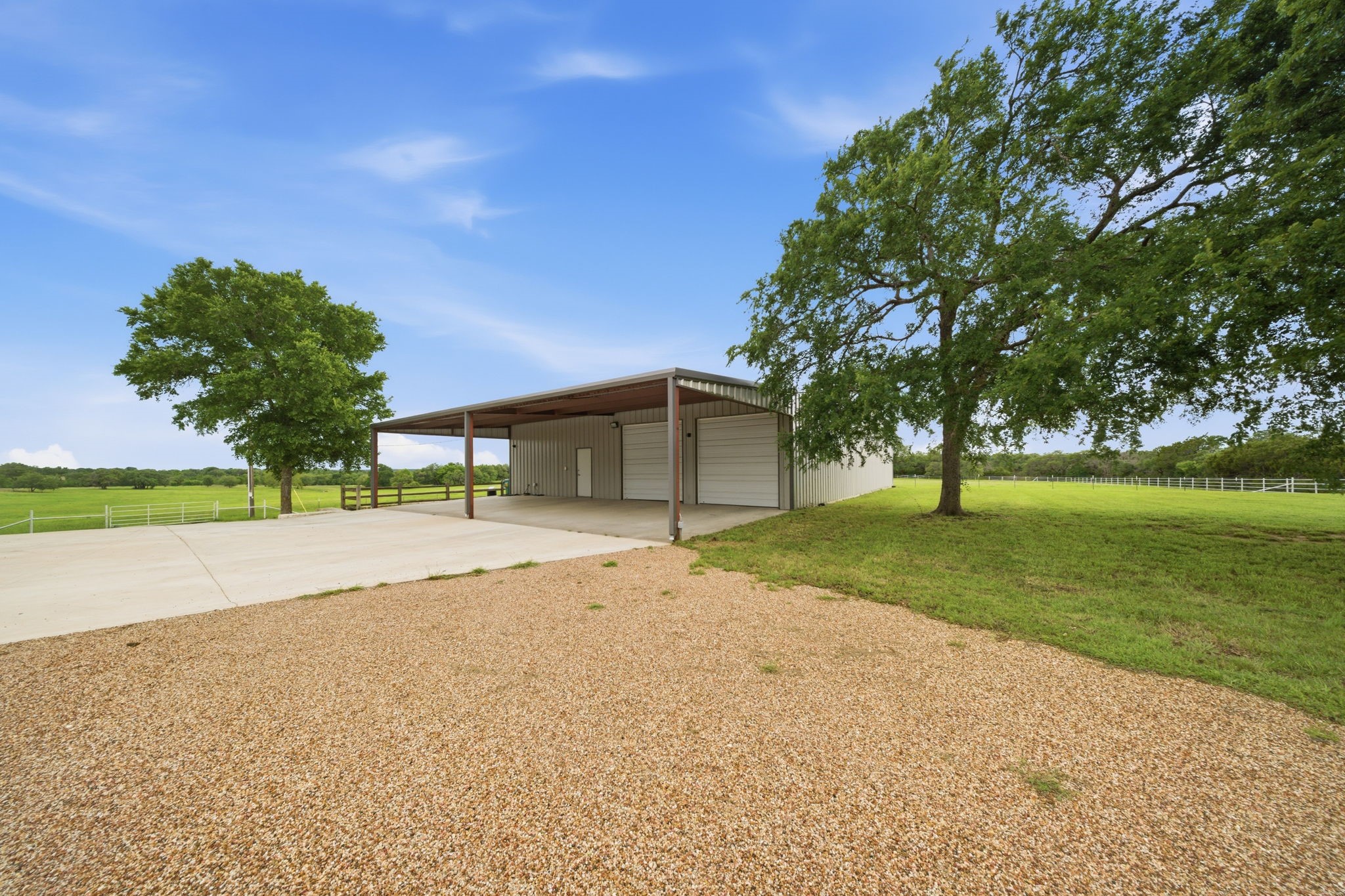 1632 County Road 4125 Iredell TX 76649