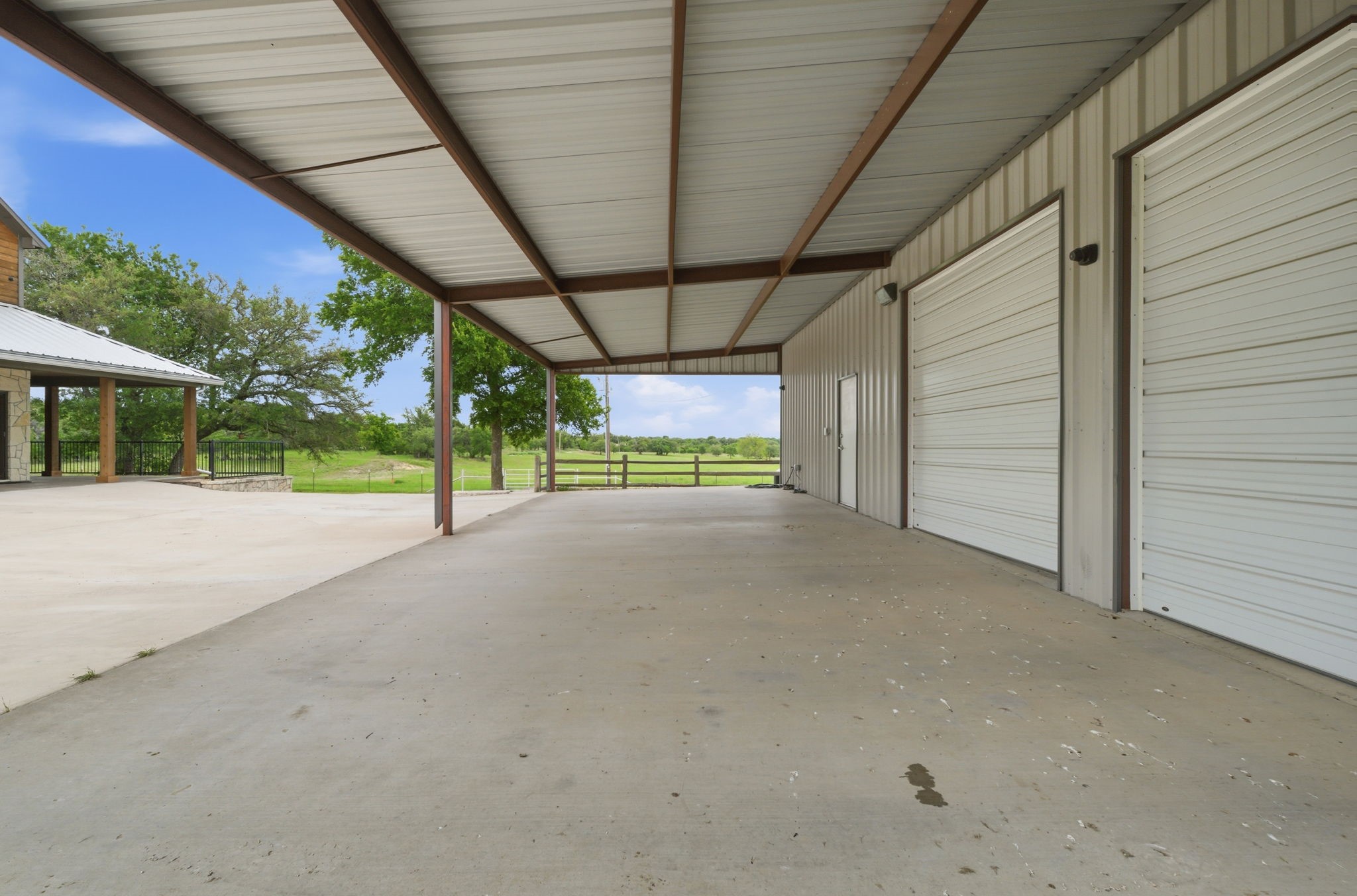 1632 County Road 4125 Iredell TX 76649