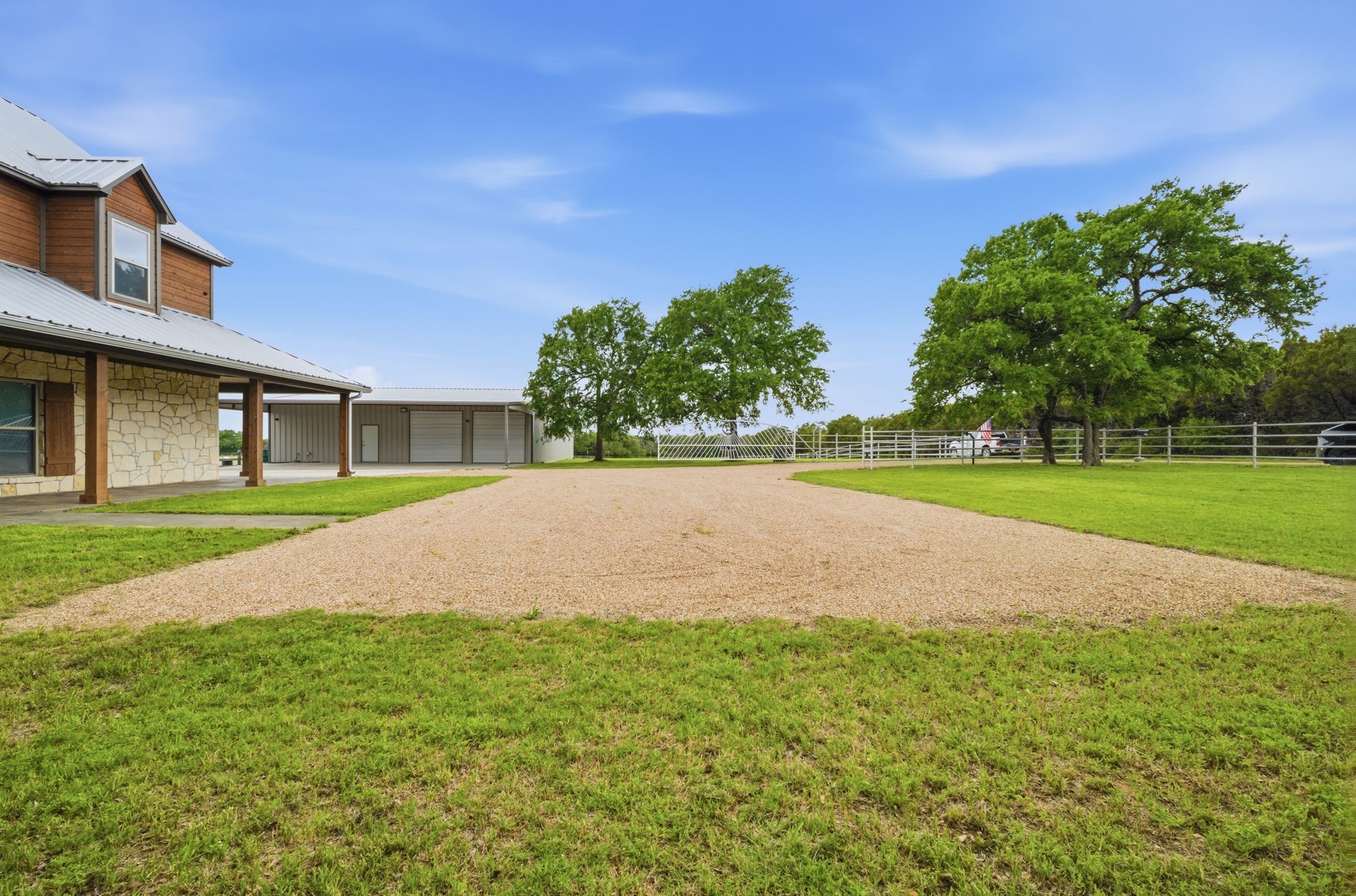1632 County Road 4125 Iredell TX 76649
