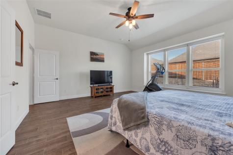 3706 Iron Horse Pass Krum TX 76249