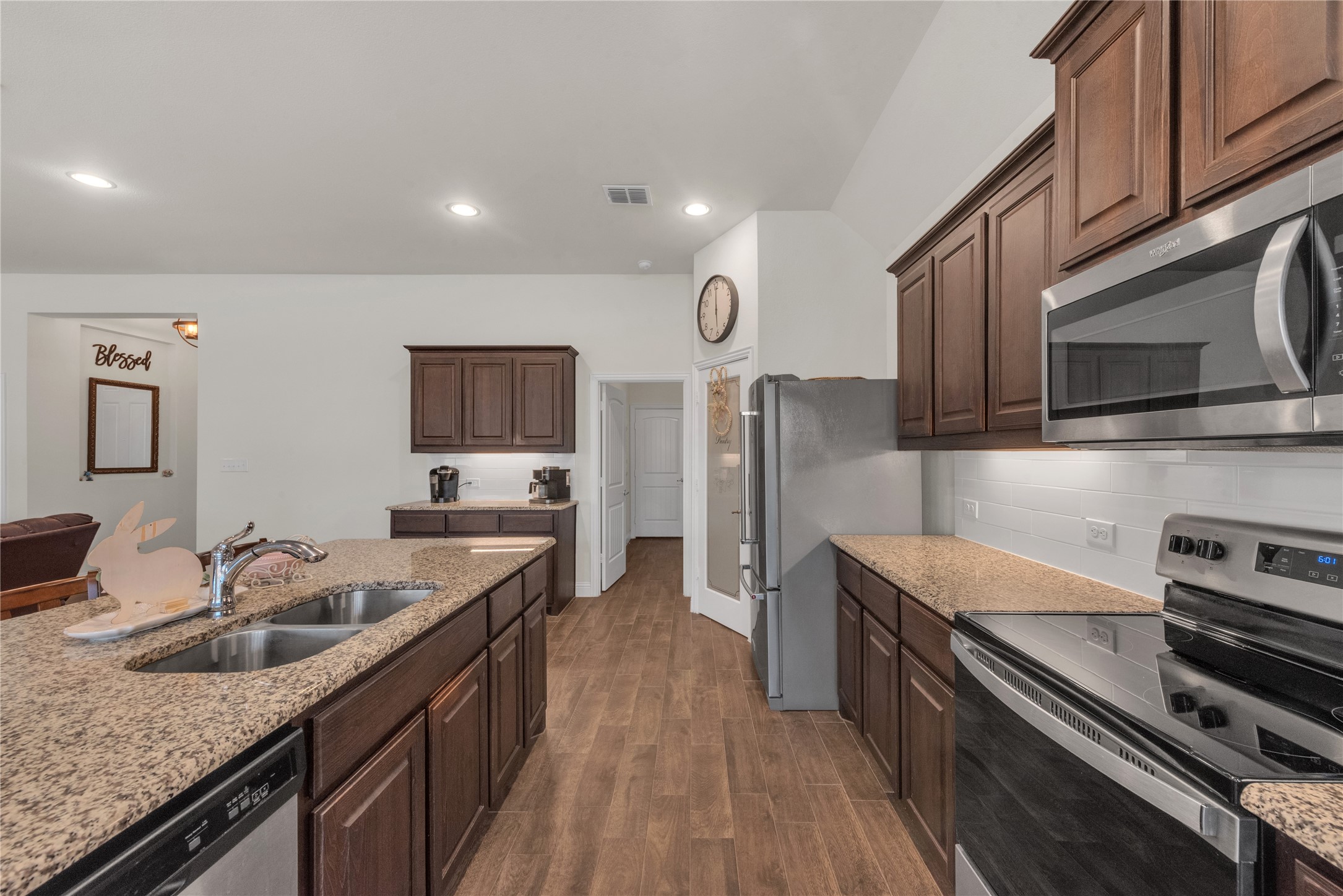 3706 Iron Horse Pass Krum TX 76249