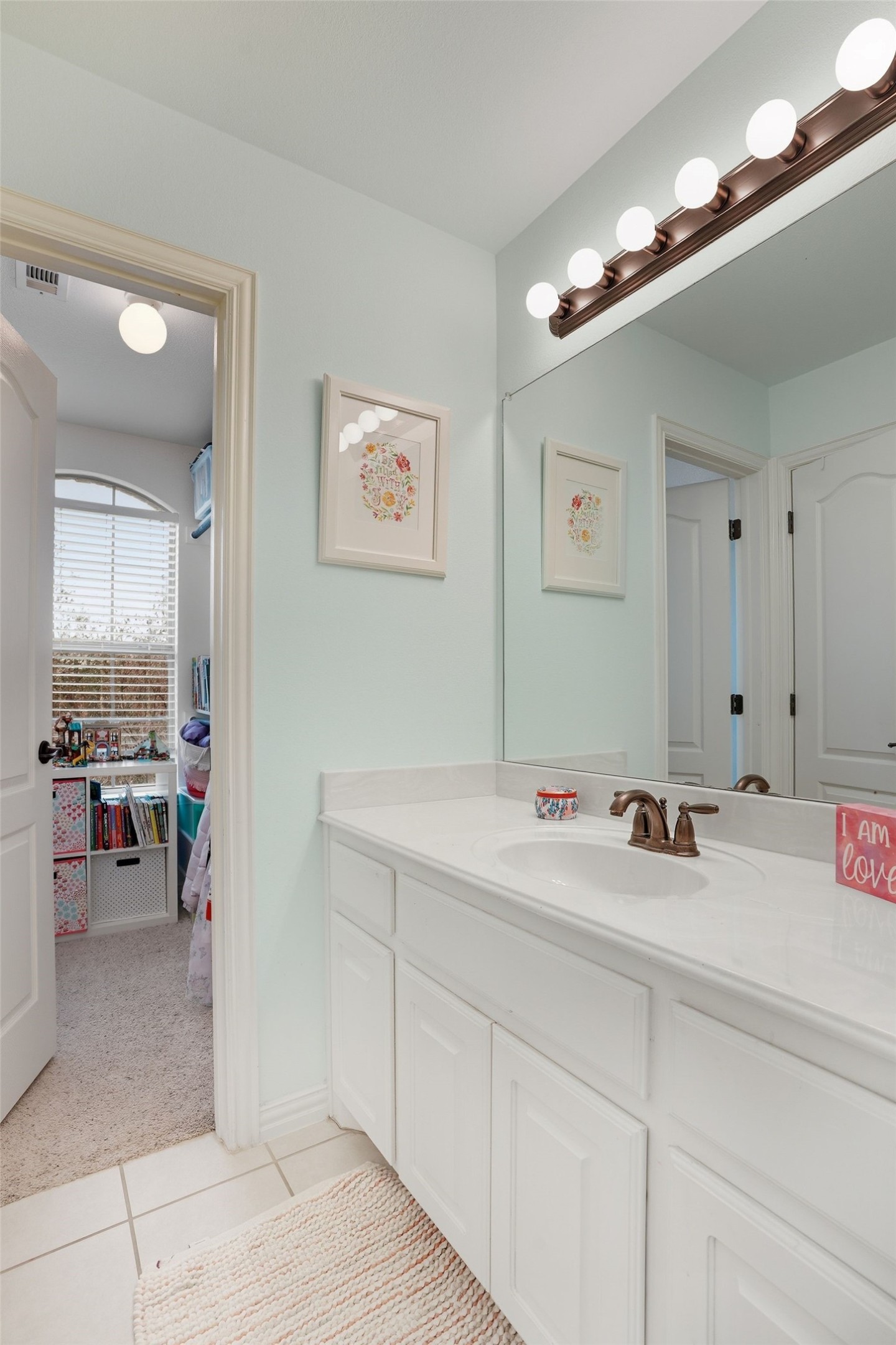 6005 Cripple Creek Trail North Richland Hills TX 76180