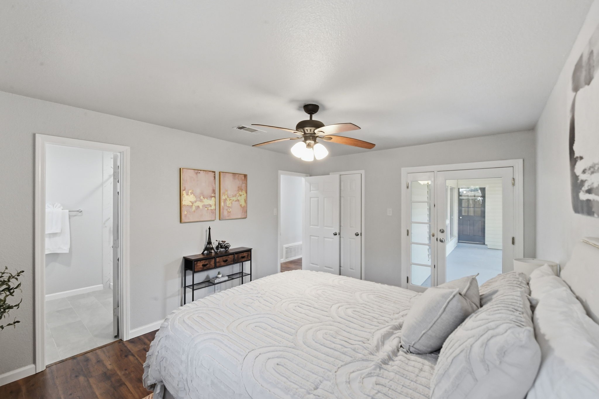 1917 Toplea Drive Euless TX 76040