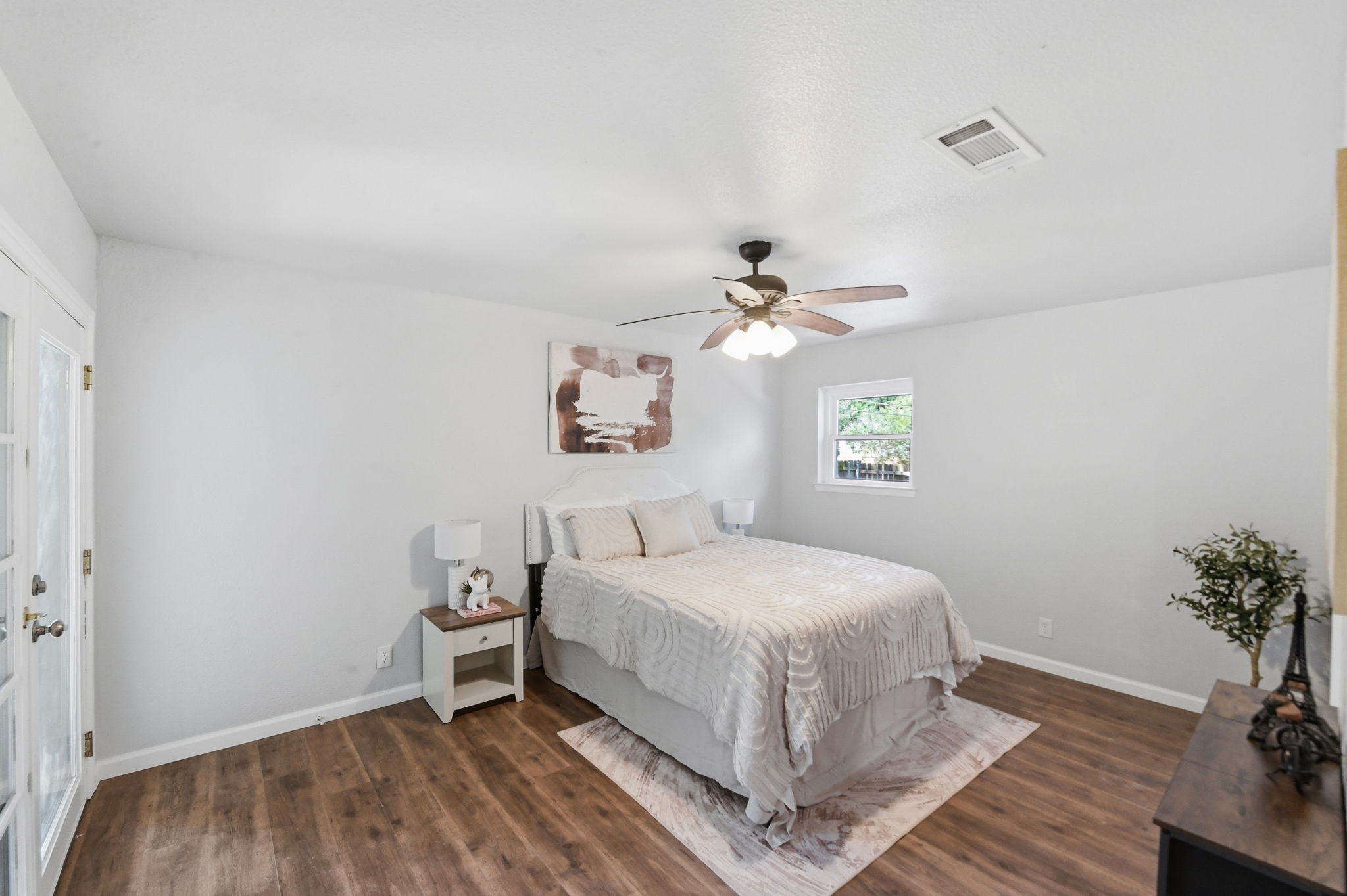 1917 Toplea Drive Euless TX 76040